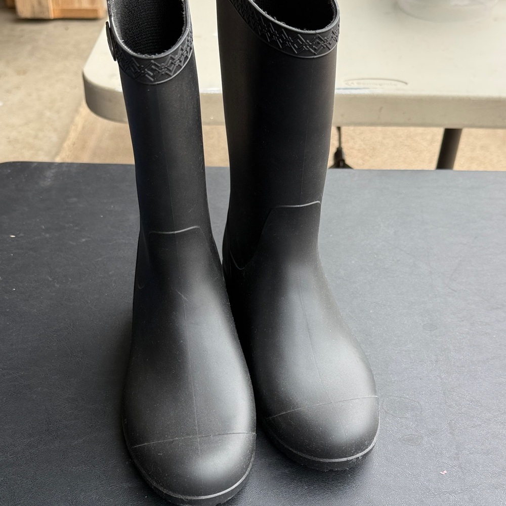 UGG Black Matte Rubber Mid-Calf Rain Boots